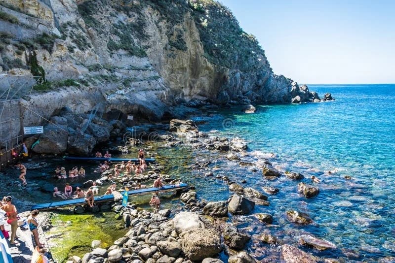 Baia di Sorgeto Ischia